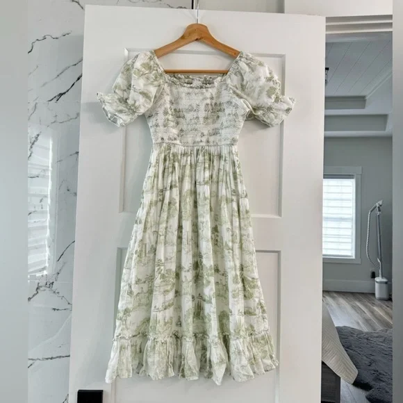 Valencia Dress White and Green Ivy City Dress 100% Cotton Spring - Picture 3 of 6